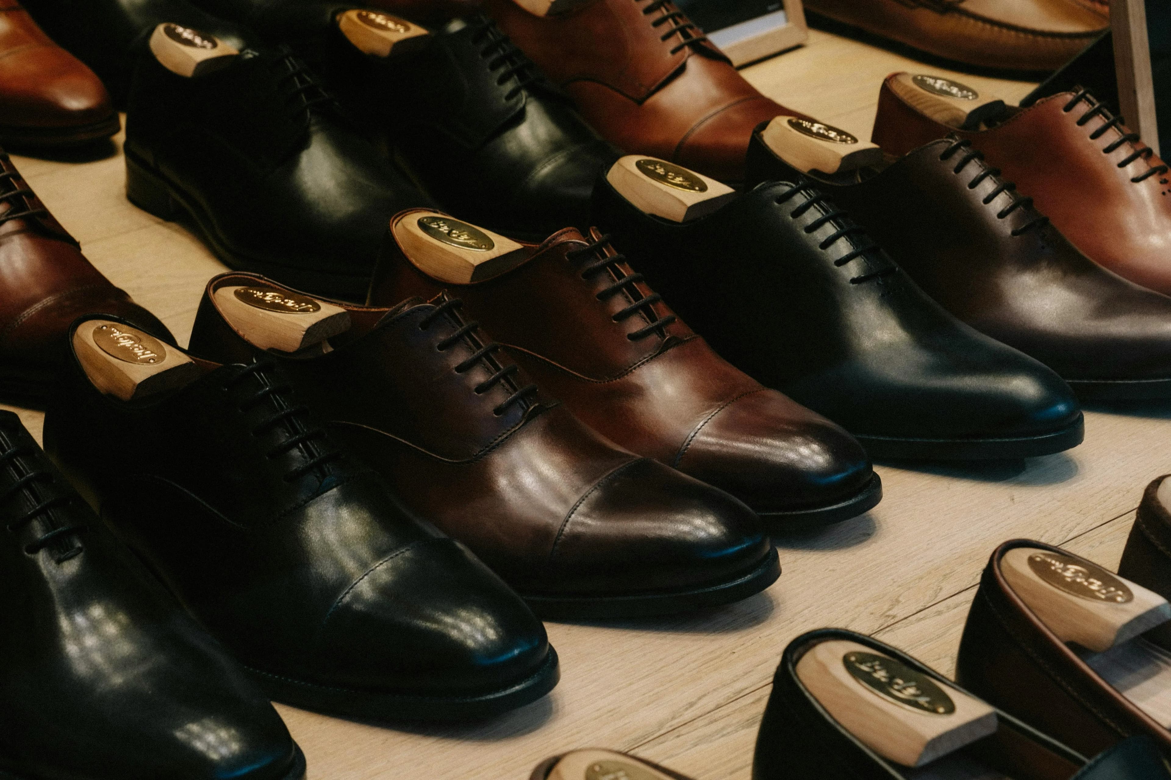 The Foundation of Refinement: A Definitive Guide to High-Class Men’s Footwear